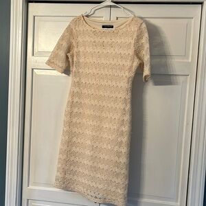 Womens off white lace dress size 6